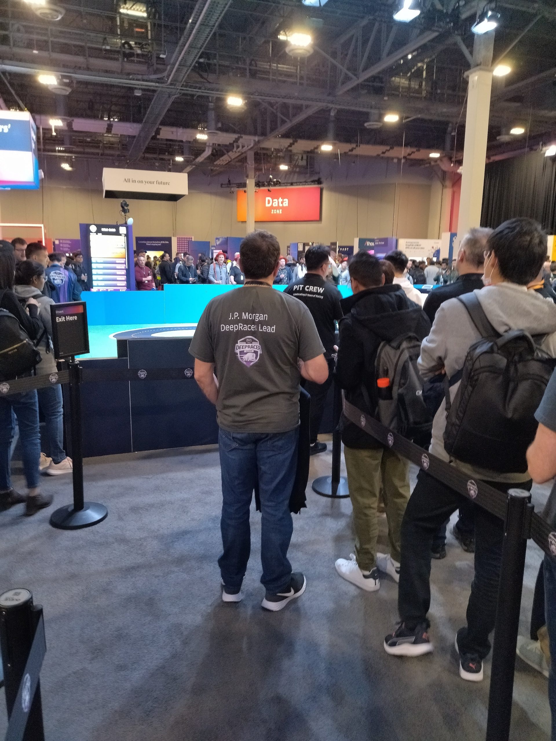 [参加レポート] DeepRacerワイルドカードレースで決勝トーナメント進出を僅差で逃しました #AWSreInvent ...